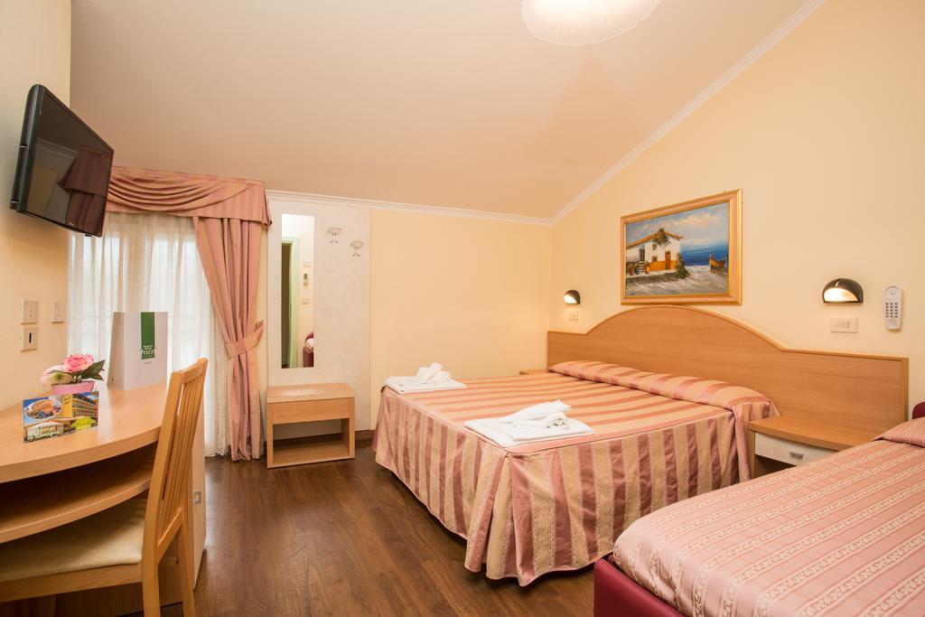 Albergo Ristorante Pozzi Bellaria-Igea Marina Eksteriør billede