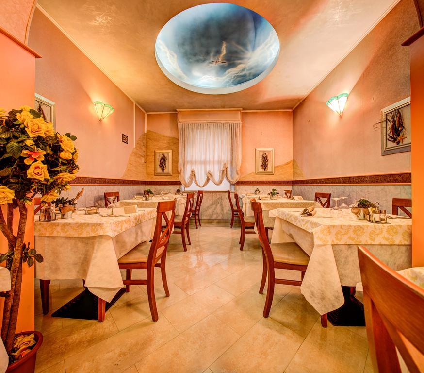 Albergo Ristorante Pozzi Bellaria-Igea Marina Eksteriør billede
