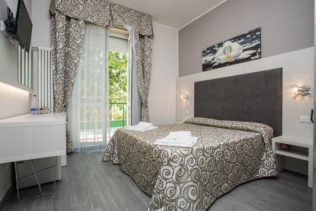 Albergo Ristorante Pozzi Bellaria-Igea Marina Eksteriør billede
